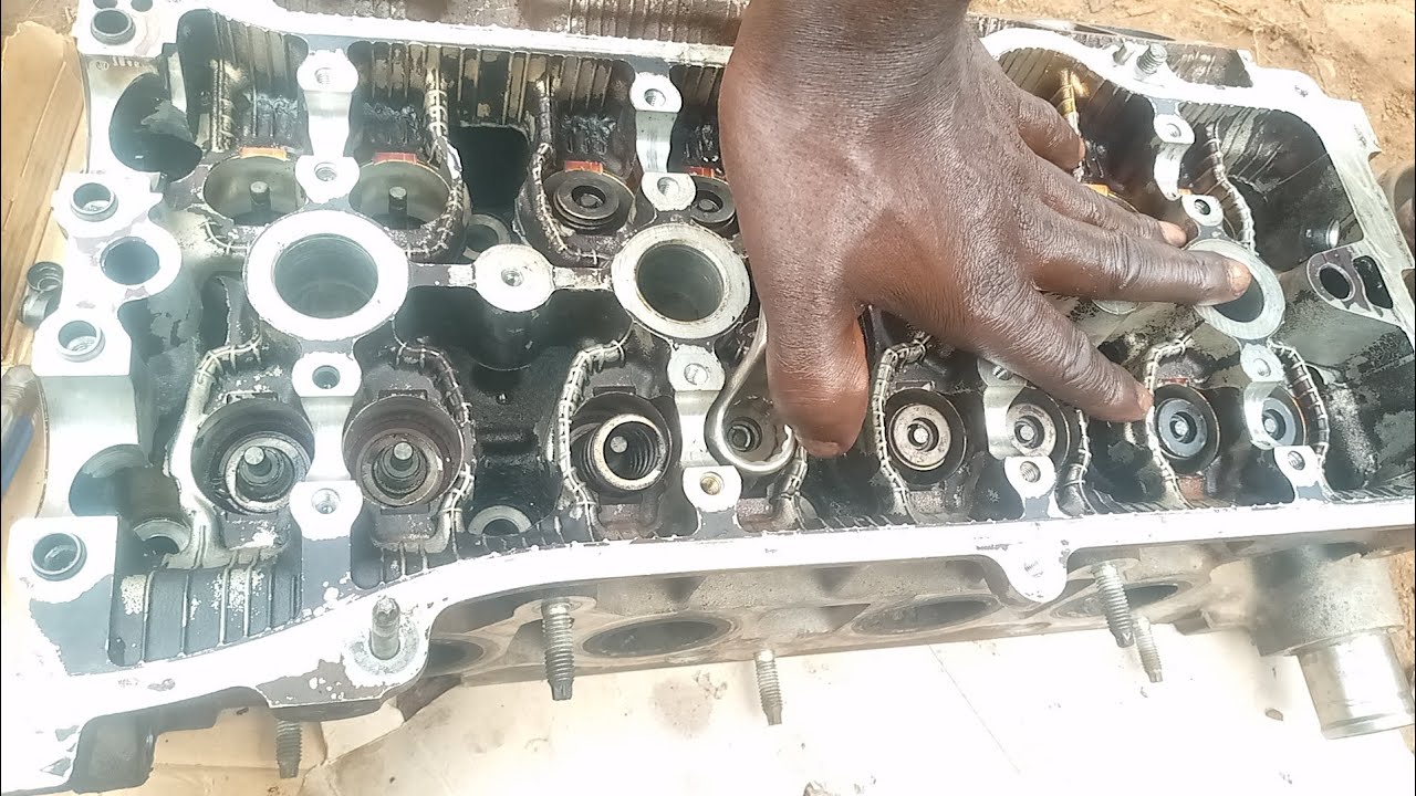Head Spring Tutorial 1AZ part 3: How to lock cylinder head springs. - YouTube
