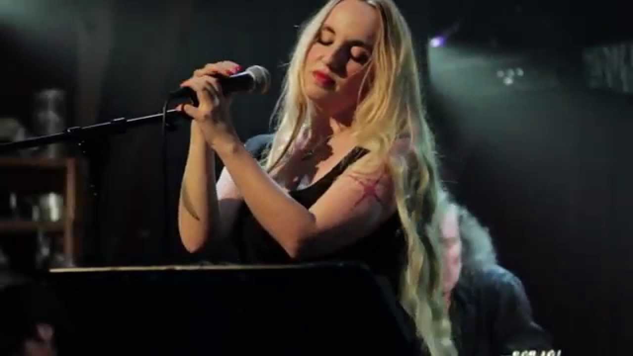 Watch Chloé Mons - Desert on YouTube Watch Chloé Mons - Desert on YouTube