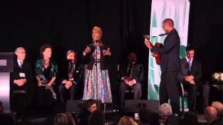 Angélique Kidjo receives David Rockefeller Bridging Leadership Award and performs