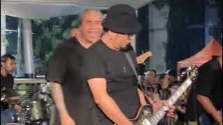 ELEMENT ( Maaf dari surga ) live at SWAG TAKE OVER
