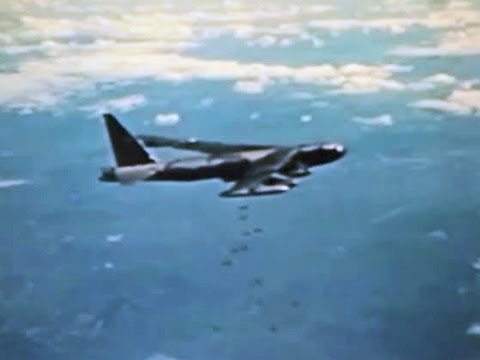 Vietnam War Bombing Runs - Battle of Khe Sanh - B-52&rsquo;s - 1967 to 1968 - CharlieDeanArchives