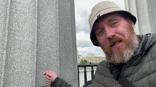 СПб, ДТП с военкоматом. Деливери, блин. Мегалиты, гладкость обработки. Мы не первые