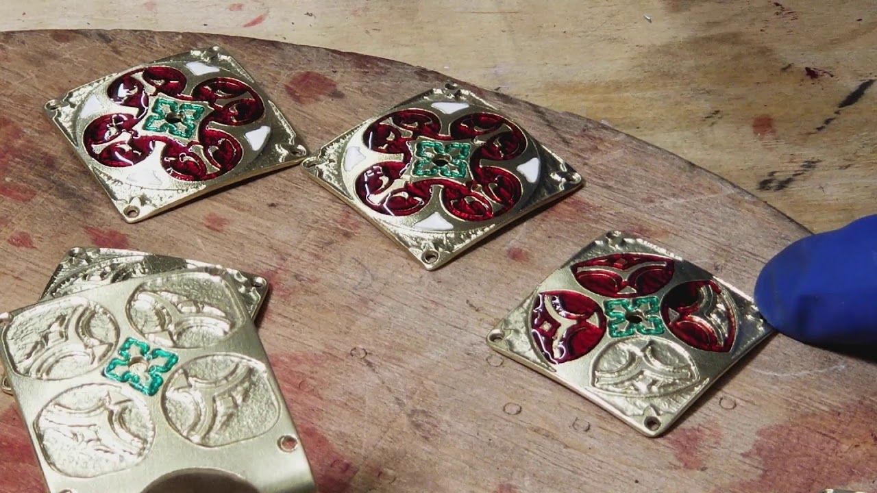 Gürtel mit Emaille - Herstellungsprozess in ArmStreet