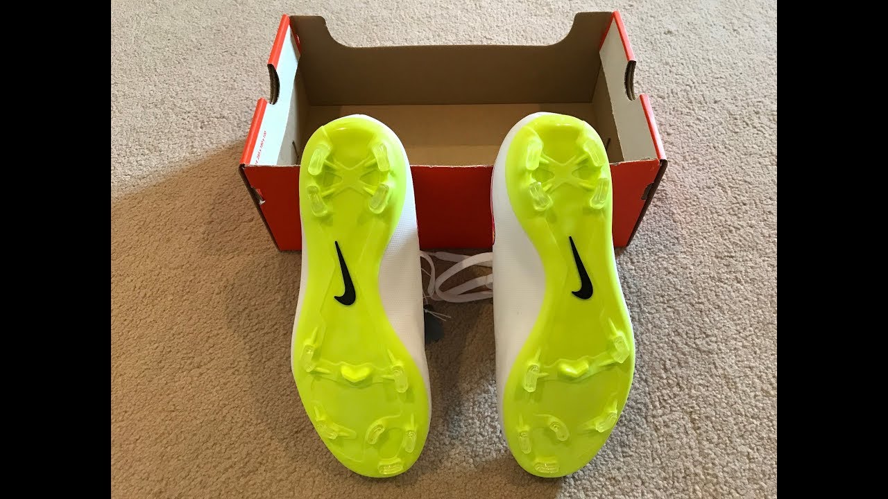 boys moulded football boots