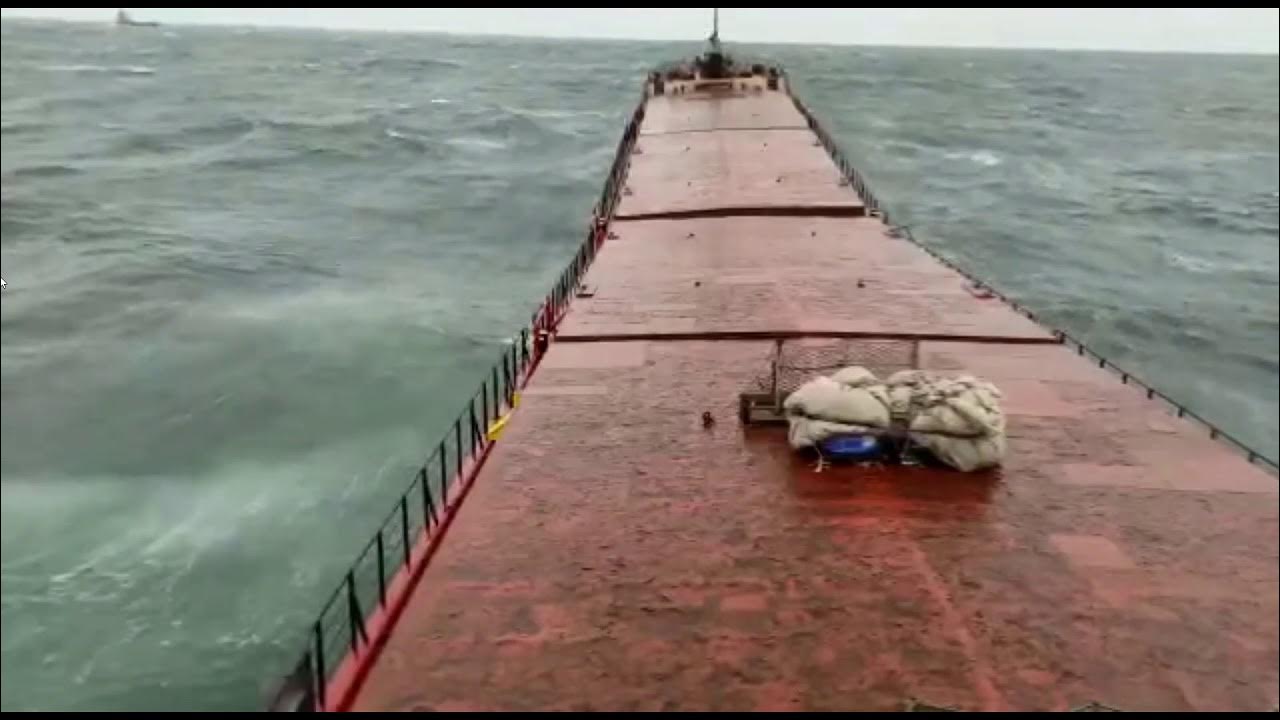 Судно видео. Крушение теплохода Арвин. Затонул сухогруз в черном море. Корабль Arvin. Сухогруз Arvin (Волго-Балт 189) 17.01.21.