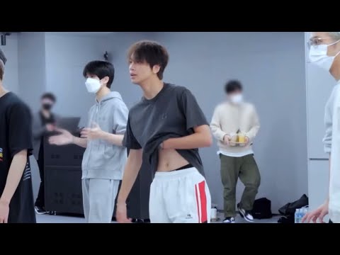 [엔시티 해찬] 해찬 아기배..?