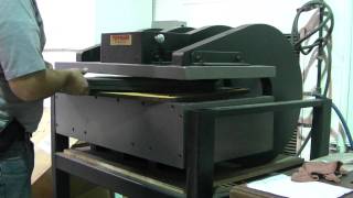 Cutting Paper With Clicker 2500