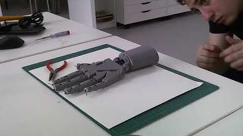Nano Arduino Project - 3D Printed Robotic Hand Controlled by a Wirelessly Connected Gesture Glove