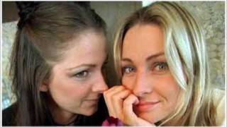Malin "Linn" and Jenny Berggren