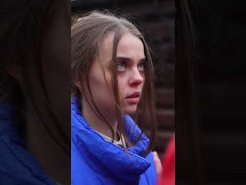Популярный Красавчик Школы Притворяется Страшным Ради Любви!