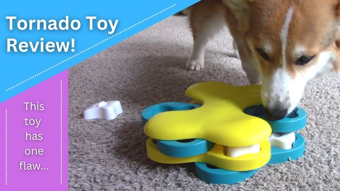 Dog Tornado Interactive Treat Puzzle Dog Toy, Blue
