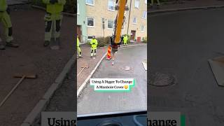 This Digger Operator Removed A Manhole Cover With Insane Precision! πποΈπ€―