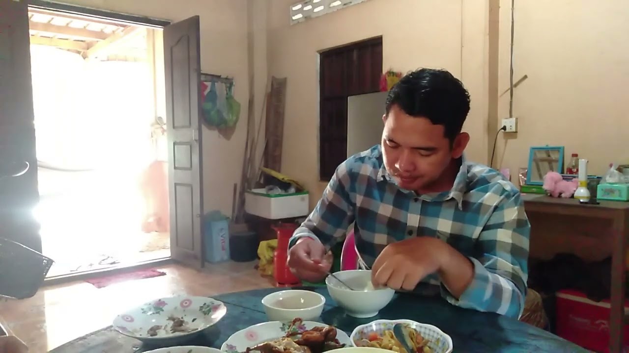 🔥 CAMBODIAN EAT SPICY NOODLE [ 2025 ] | CHANTHA FAMLIY VLOG - VLOG 417