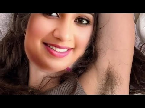 Women underarm shaving straight razor
