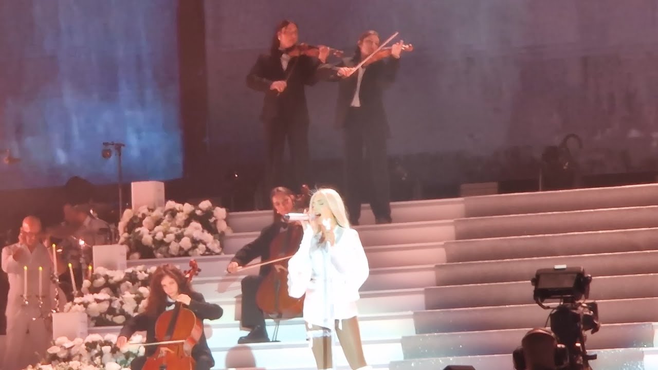 Ana Mena - Carita Triste - El Gran Bellodrama - Wizink Center - Madrid 22.12.2024.