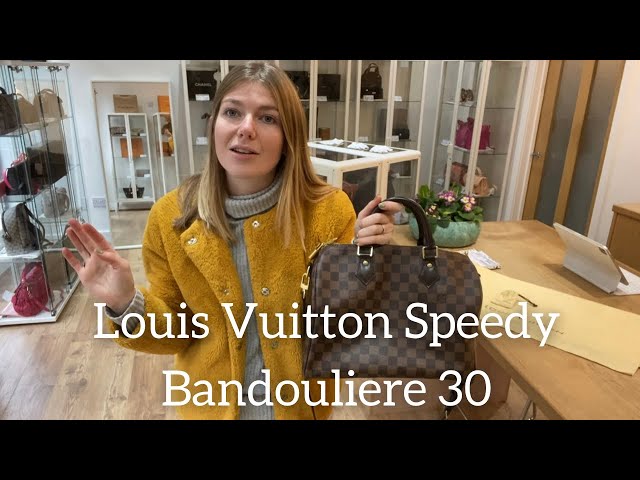 What's in my purse + Louis Vuitton Speedy Bandouliere 30 review - Katherine  Andrea