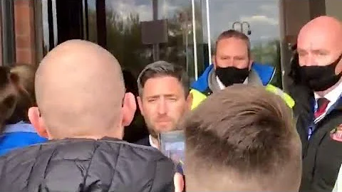 A shocking moment when Sunderland fans were furiou...