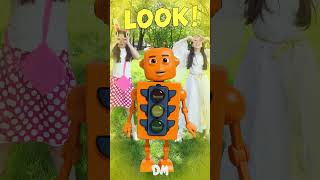 Traffic lights | Kids Songs And Nursery Rhymes | @dominoki