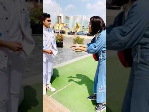 ايوه شايفاك لكن شايفاك هواء