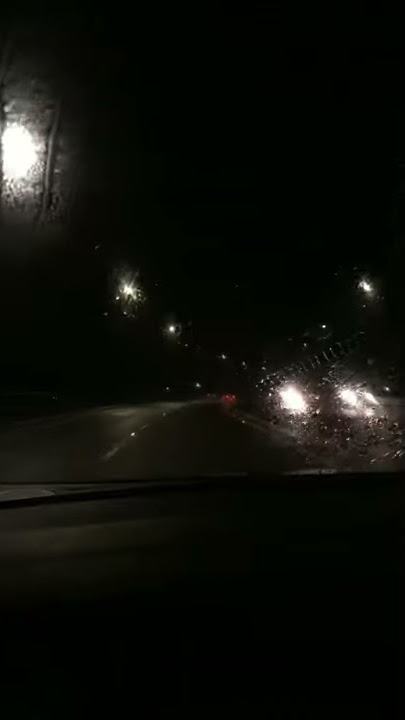 Story wa ig Hujan malam hari di mobil | Perjalanan Malam Aesthetic |