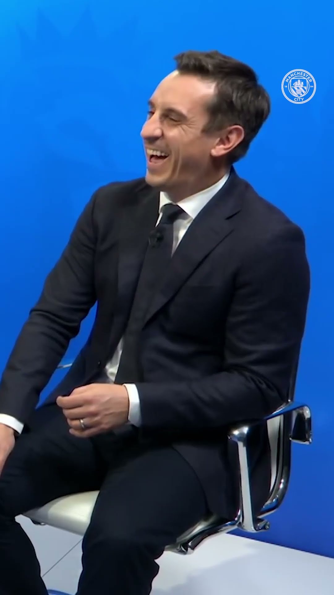 GREALISH REACTS TO NOEL MOCKING G NEV! ? #mancity #football  #shorts #noelgallagher