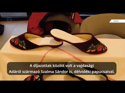 A hagyományőrző fapapucsok művésze 