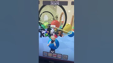 We got to Ball 20 in Merge! (Roblox)