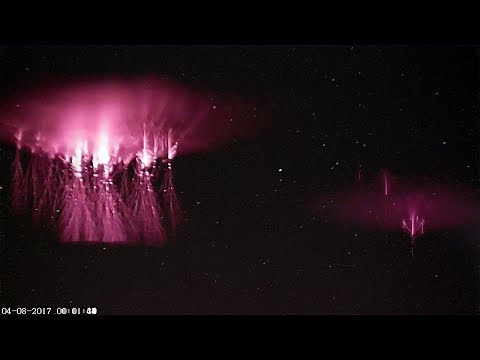 Video: Feuerwerk Von Sprites über Frankreich - Alternative Ansicht