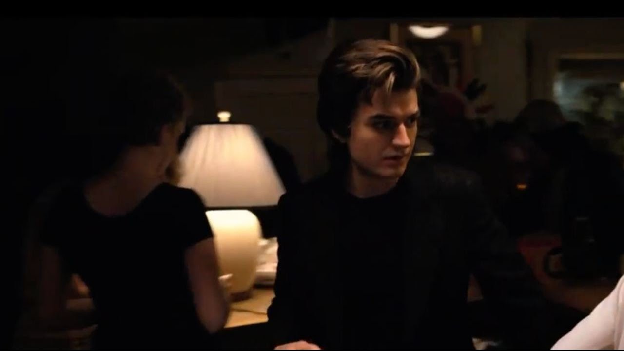 Steve Harrington stranger things season 2 Halloween party edit