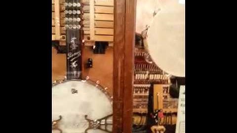 Banjo Musical Machine