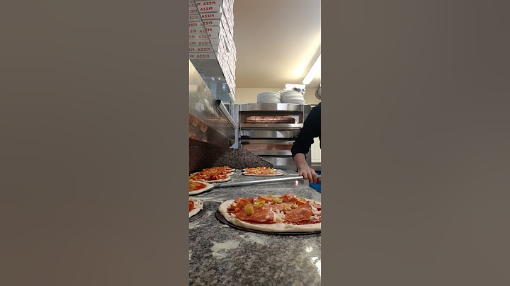 Come usare la pala per la pizza: Shorts chef Alfredo