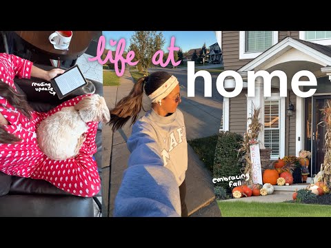 Thumbnail for Days At Home ☕🧸🧺 reset after australia, healthy recipes, fall organization + reading update!