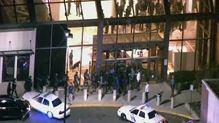 US shopping mall evacuated after reports of a gunman on the loose