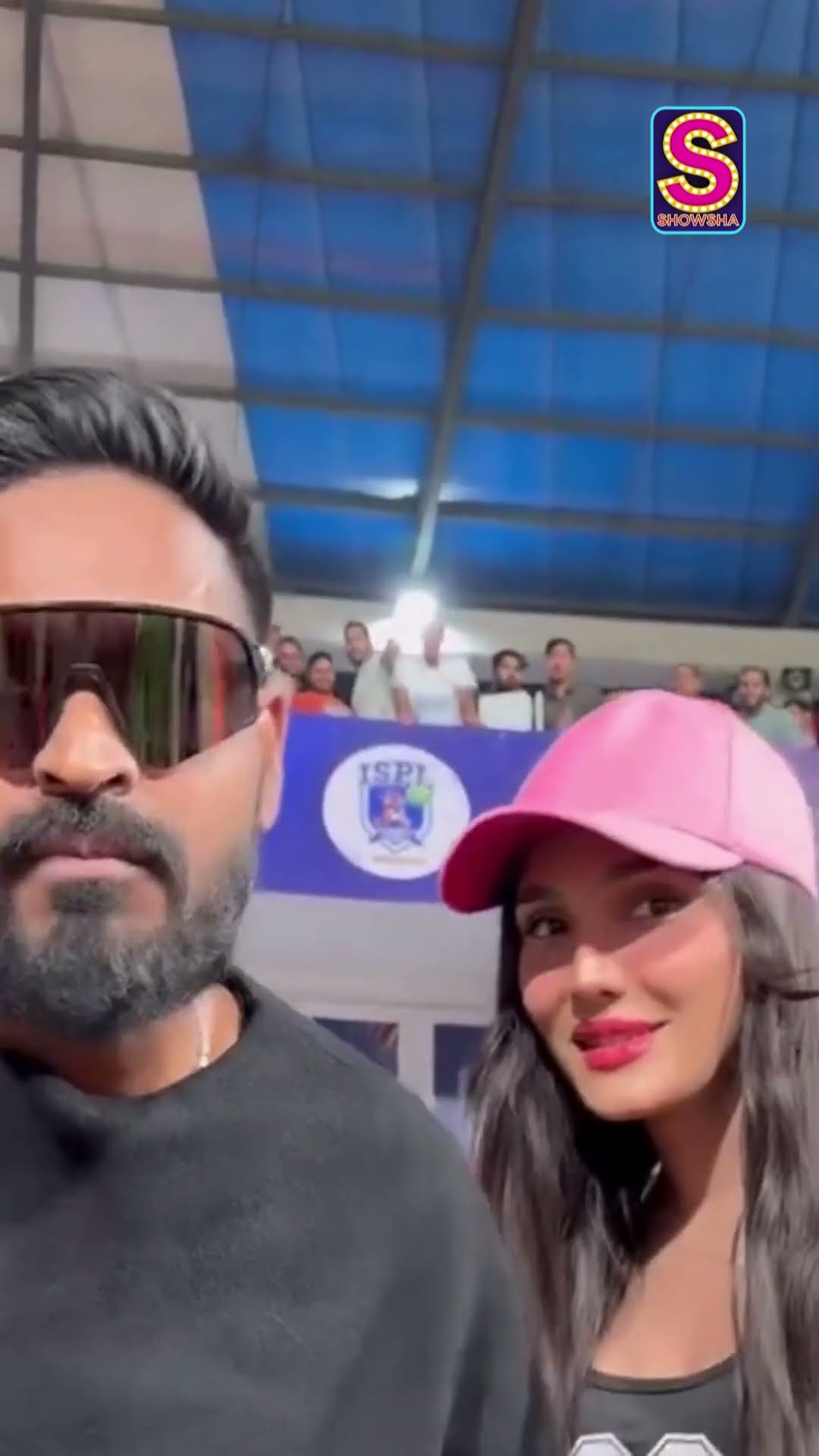 It’s A Family Day Out For The Newlyweds Emiway Bantai And Swaalina | News18 Shorts | N18S