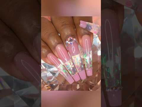 Who remembers these nails? This is one of my all-time FAVORITE nail designs ❄️🩷💅🏾