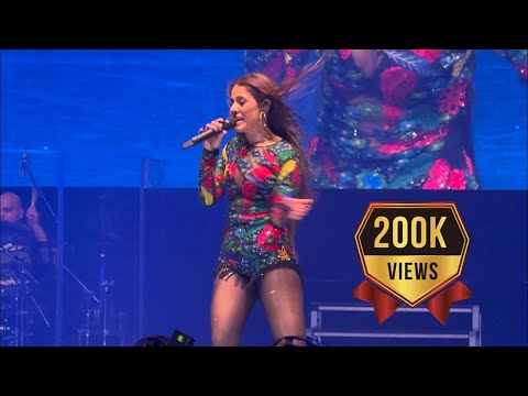 Sunidhi Chauhan Live in Melbourne | Beautiful Medley