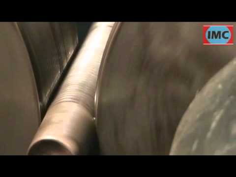Thread rolling machine