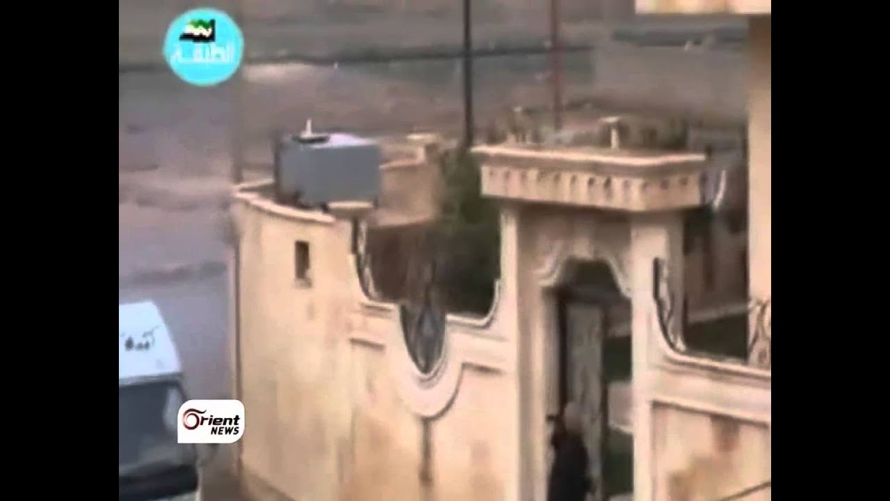 الطبقة تحرير أكبر حواجز المدينة رغم القصف العنيف .