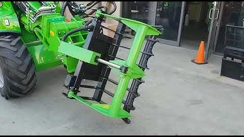 Avant Compact Articulated Mini Loader with 360° Attachment Rotator with HD Log Grab Attachment