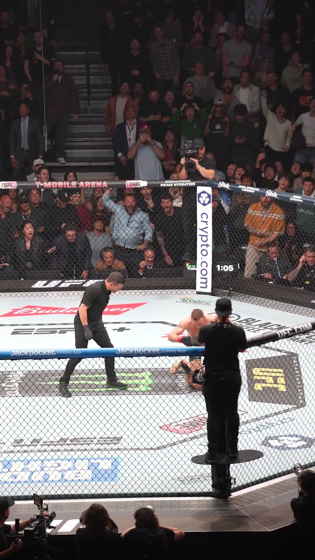 Justin Gaethje KNOCKED DOWN Rafael Fiziev ? #ufc313