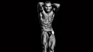 Bodybuilding Stage Posing IFBB World Champion Romanian Bodybuilder Jozsef Nyircsak