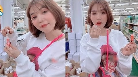 Ngọc Trinh có hành động vô duyên khiến dân mạng bức xúc