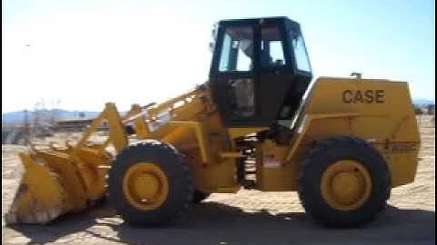 HEO Michael Constantin demonstrating start up procedures for the CASE Wheel Loader.