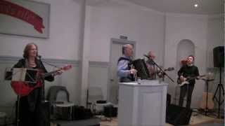 Torgeir Hansen Synger - Han Er Med, Han Er Med, Hvilken Trøst