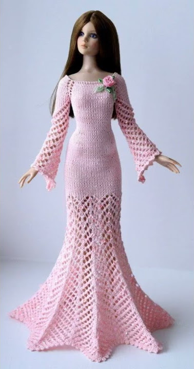 Crochê Para Barbie - Vestido Com Decote Profundo e Casaco Por Pecunia  Milliom 