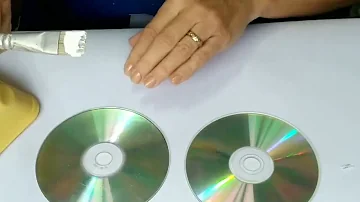 Como montar um relógio com CD?