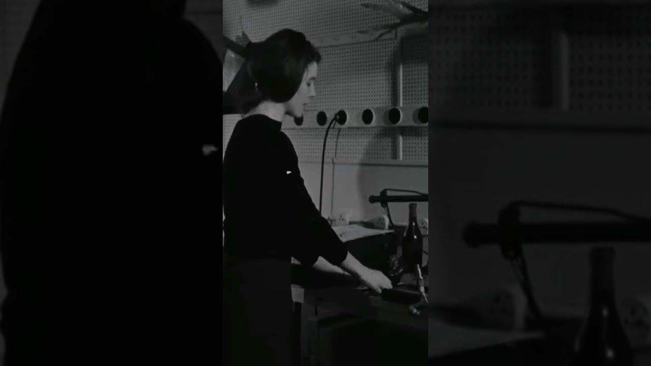 Delia Derbyshire creating electronic sound effects in 1965 