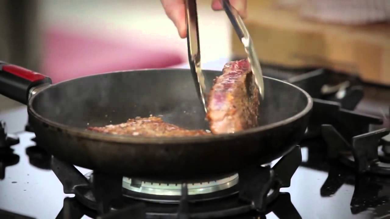 Gordon Ramsay's COOKERY COURSE How to Cook the Perfect Steak - YouTube
