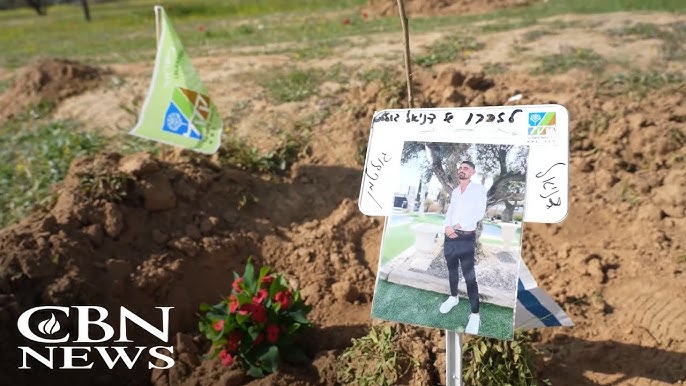 As Israel Marks New Year For Trees Loved Ones Of Those Murdered Plant Trees To Remember