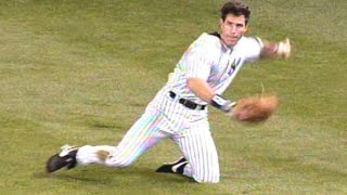 TB@NYY: O'Neill dives for grab, throws to turn two screenshot 5